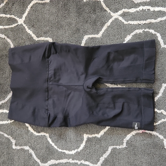 ADIDAS FORMOTION SCULPT BIKER SHORT TIGHTS S - Picture 4 of 4